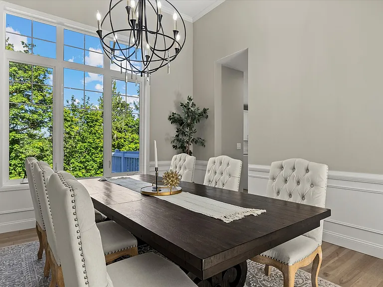 Formal Dining