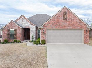12401 Douglas Dr, Fort Smith, AR 72916
