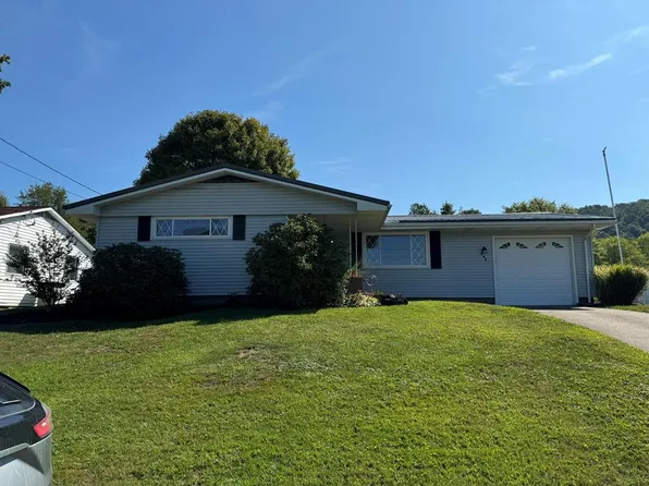 542 Greenbriar Court, New Martinsville, WV 26155