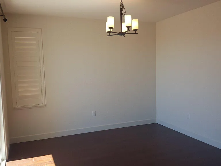 2256 W Cantara Dr — Photo 8