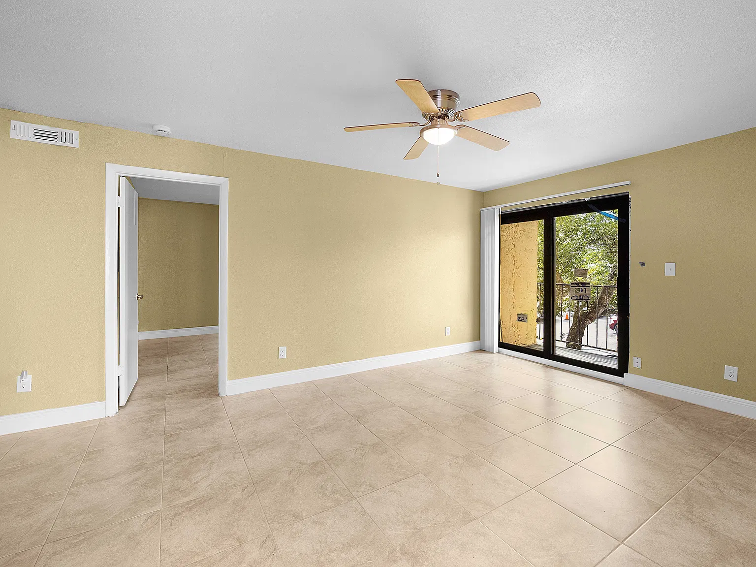 1 bed, 560 sqft, $950 — Photo 3