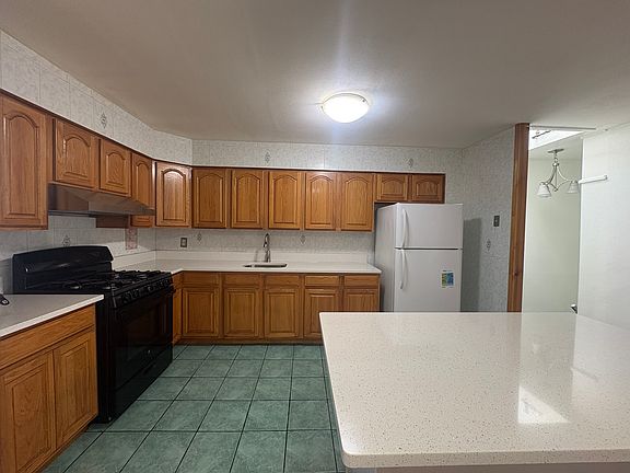 3rd image of 1048 66th St Floor 3