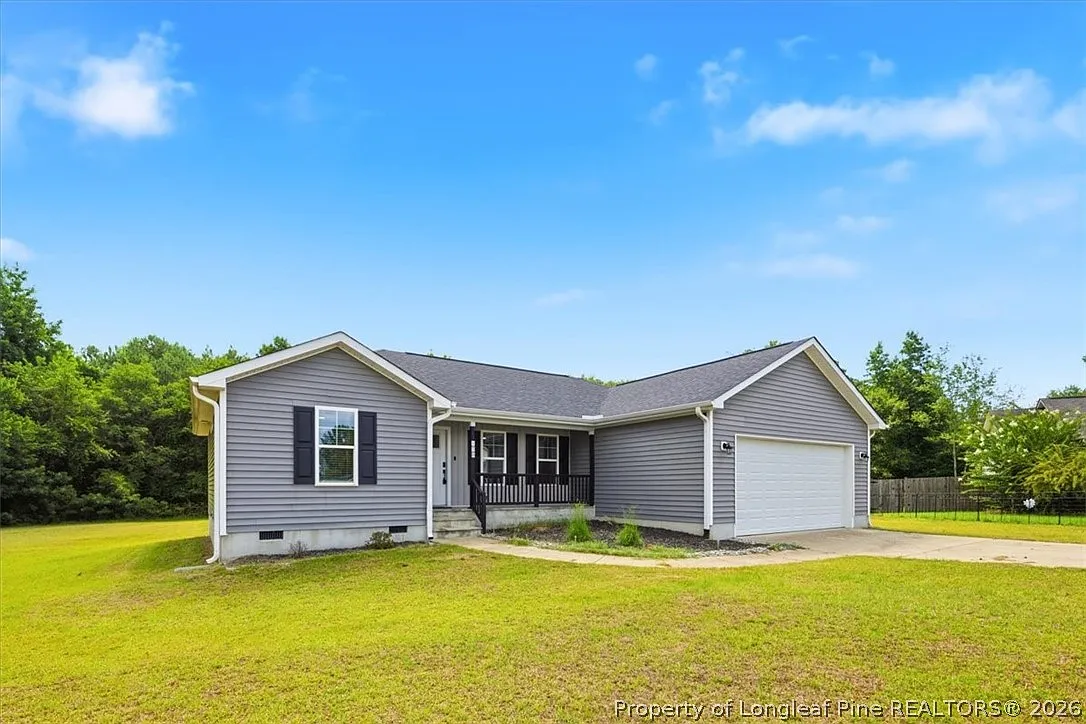 3 bed, 2.0 bath, 1320 sqft, $1,900 — Photo 2