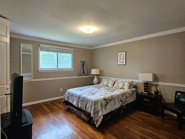 8913 Cromwell Dr — Photo 18
