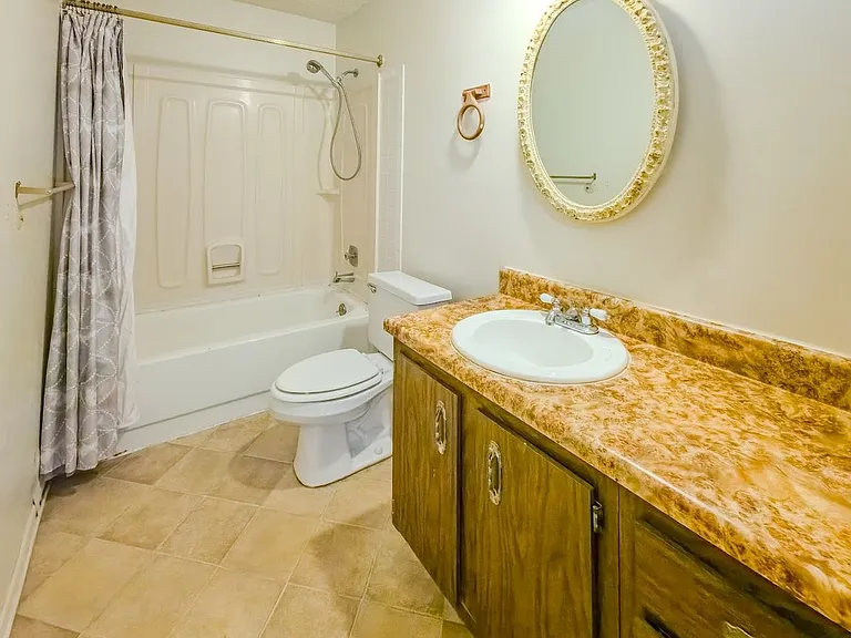 1001 Flanders Ln #102 — Photo 5