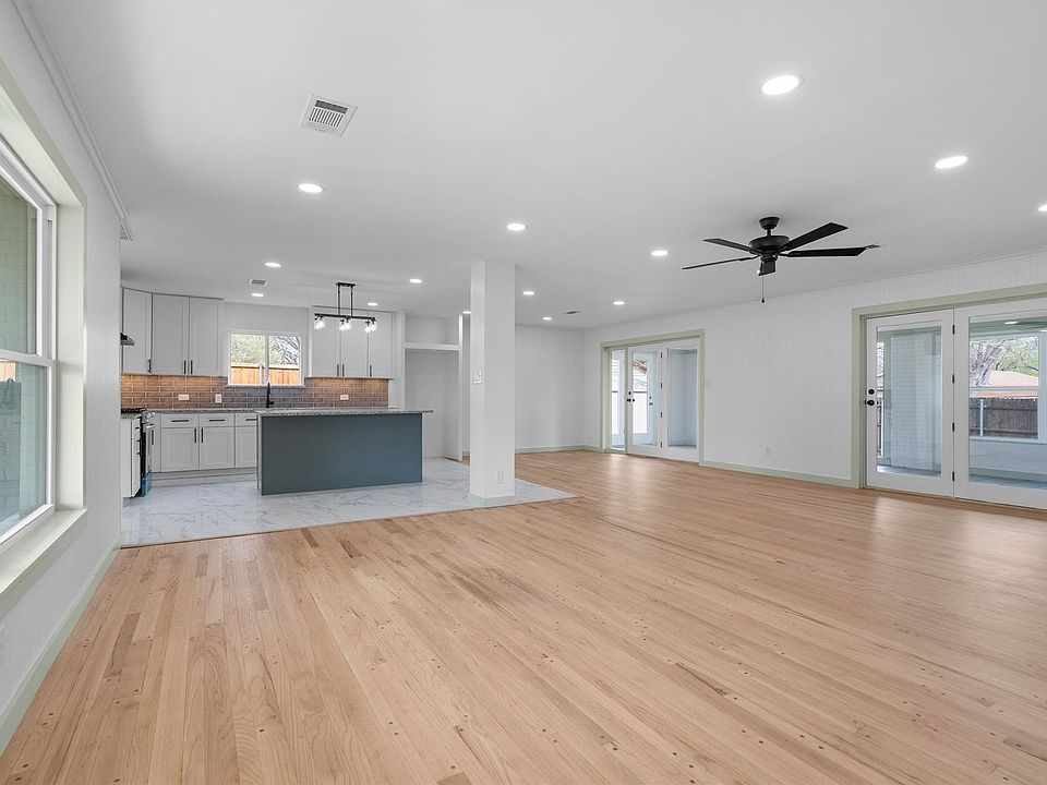 1st image of 662 Fox Ave