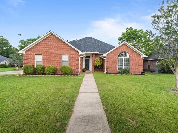 5020 Pine Crest Cir, Texarkana, AR 71854