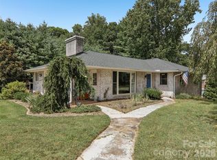 851 Sand Hill Rd, Asheville, NC 28806
