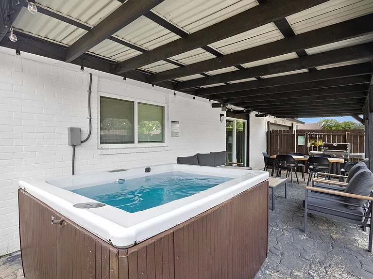 3410 Country Club Dr — Photo 26