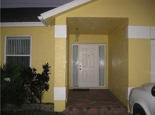 5620 SW 58th Ct, Davie, FL 33314