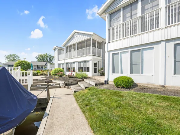 7480 Dunns Pond Cir #12, Russells Pt, OH 43348