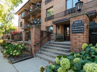 303 E Henry Clay St UNIT 205, Whitefish Bay, WI 53217