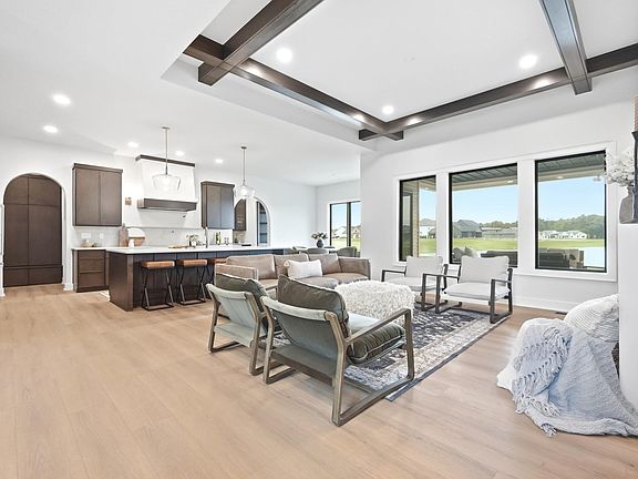 3rd image of 8688 Artemis Ln