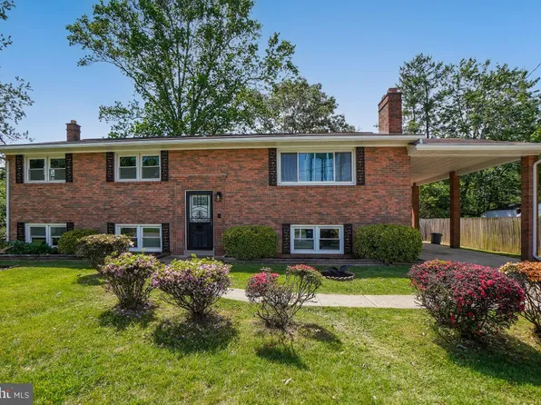 7021 Karen Anne Dr, Temple Hills, MD 20748