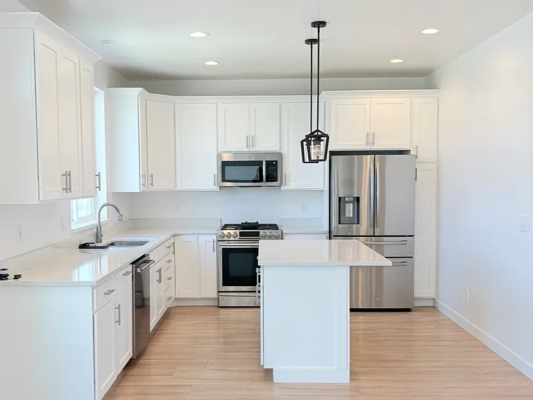 2693 E Gambel Oaks Dr — Photo 4