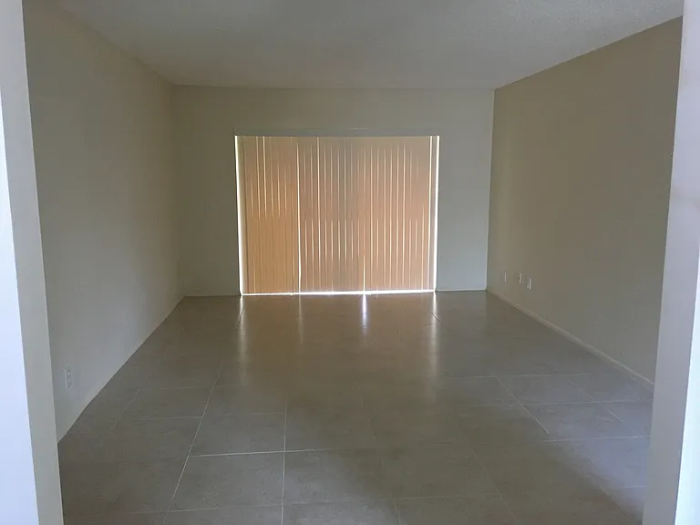 3048 Sunrise Lakes Dr #110 — Photo 3