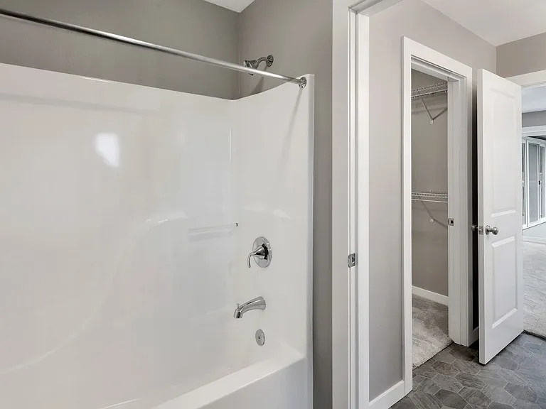 521 Main Pl — Photo 21