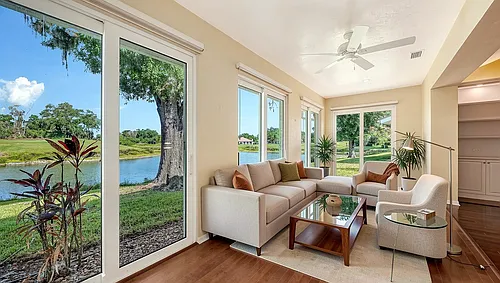 4072 Penshurst Park Photo 1