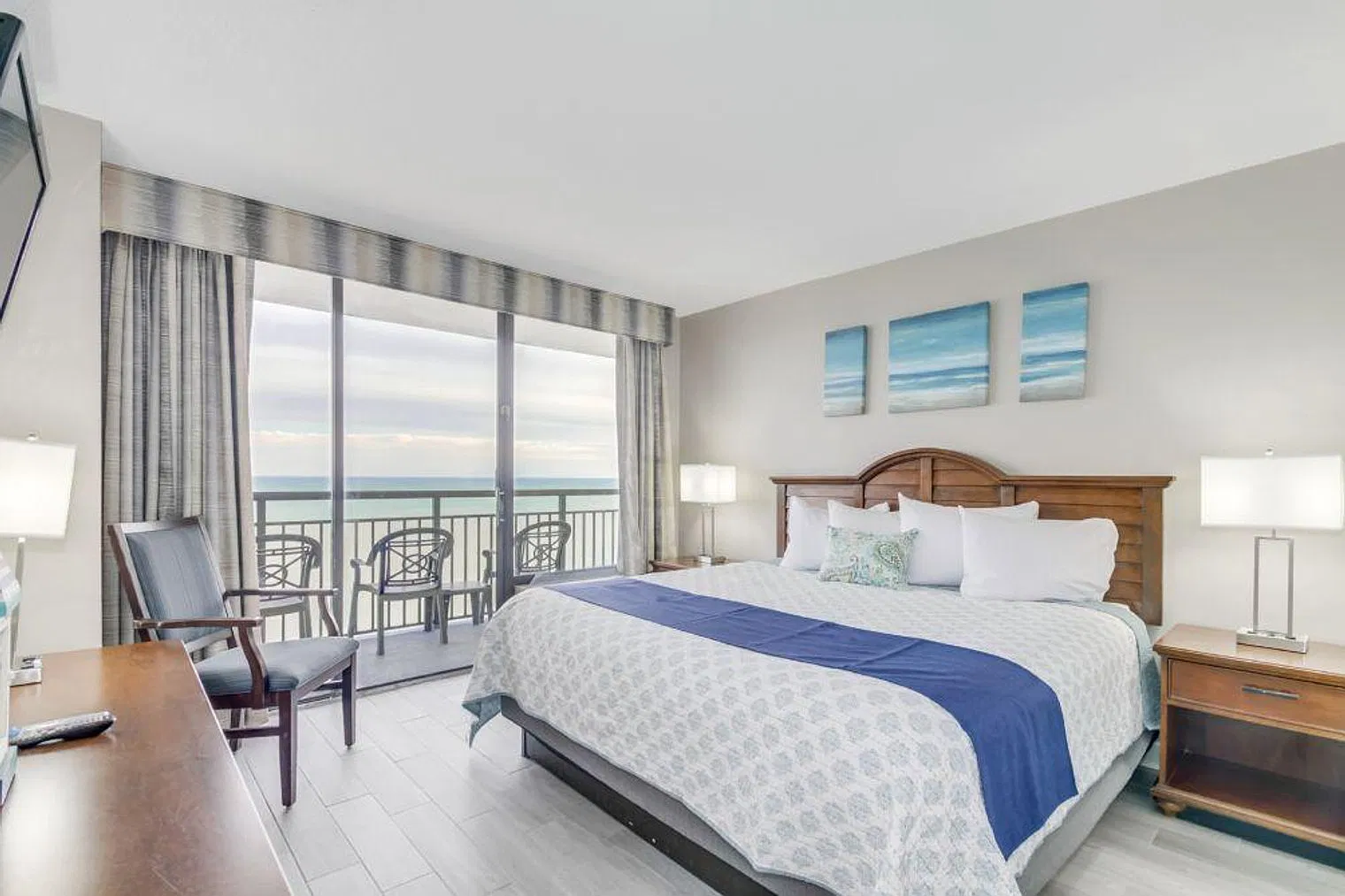 1 bed, 1.0 bath, 645 sqft, $3,067 — Photo 4