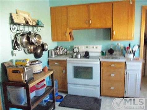 5th image of 458 Kloman Ave
