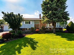 7465 Crestwood Dr, Chilliwack, BC V2R1K2