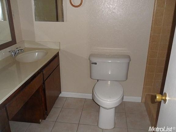 4th image of 5863 Woodleigh Dr