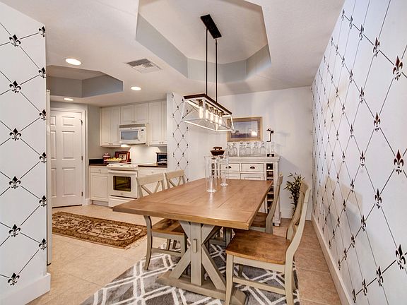 3rd image of 3 Indian River Ave APT 305