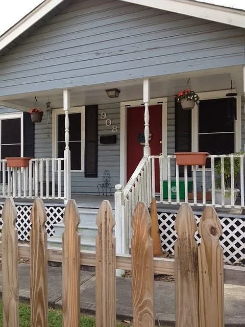 2 bed, 1.0 bath, 1000 sqft, $1,900 — Photo 2