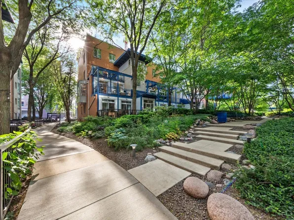 23 N Racine Ave Unit 424, Chicago, IL 60607