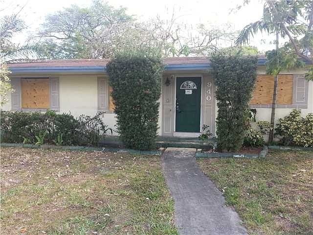 1st image of 940 NW 183rd St