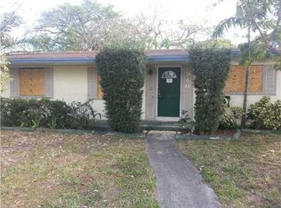 940 NW 183rd St, Miami Gardens, FL 33169