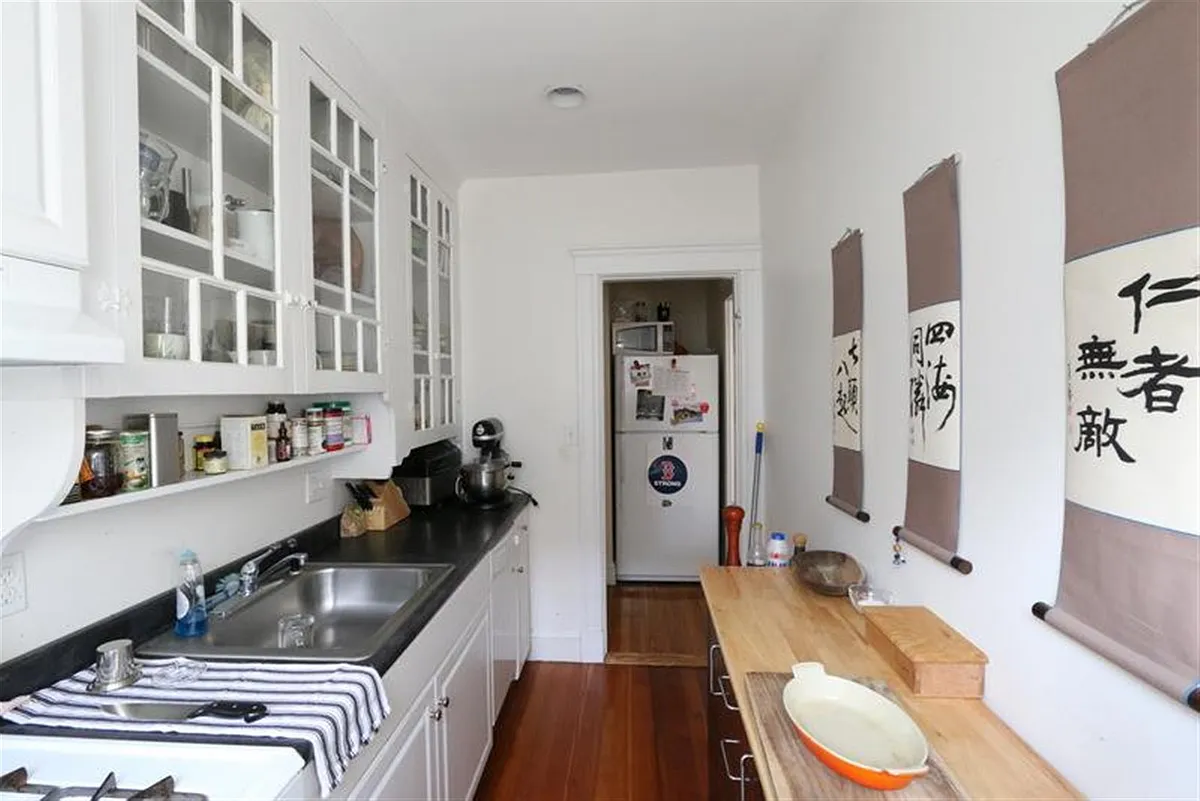 Building Photo - 13 Ellery St #1