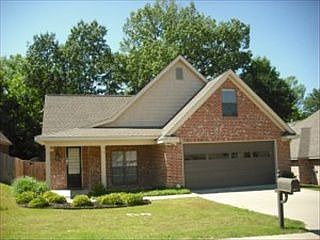 1st image of 108 E Pointe Dr
