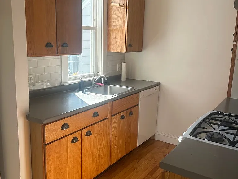 41 Beacon St — Photo 5
