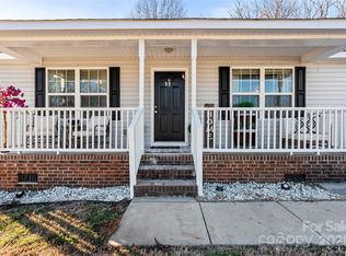 506 S 11th St, Bessemer City, NC 28016