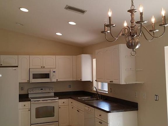 5th image of 3168 Tishman Ave