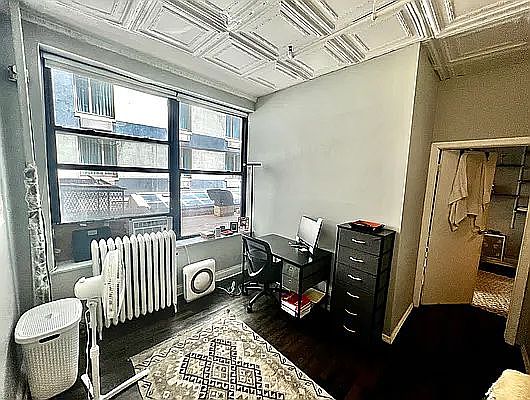 5th image of 115 W 23rd St APT 32