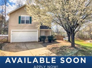 8 Hackberry Ct, Browns Summit, NC 27214