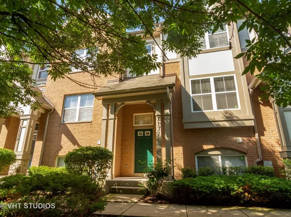 1137 N Claremont Dr #173, Palatine, IL 60074