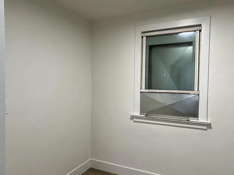 889 Reservoir St — Photo 8