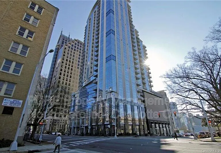 333 W Trade St #2101 — Photo 21