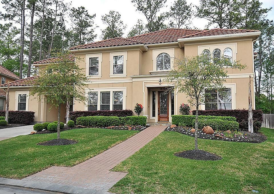 1st image of 15707 Bristol Lake Dr