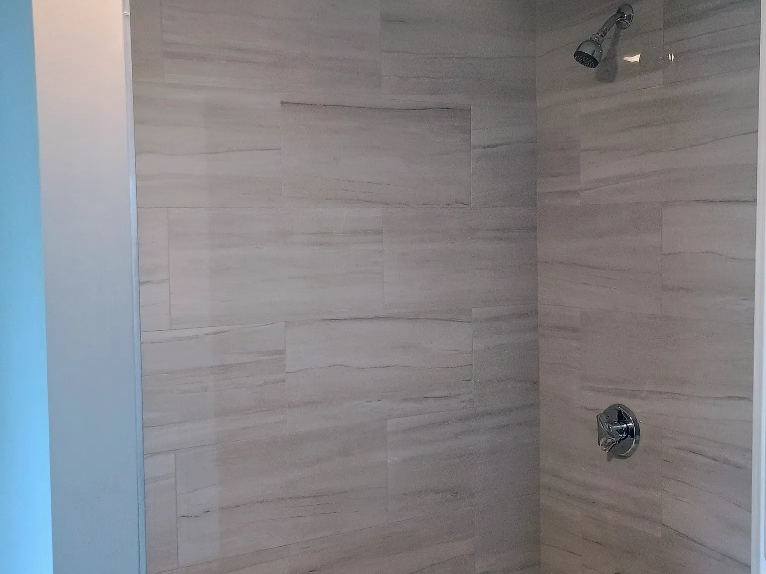 4 bed, 1315 sqft, $2,800 — Photo 3