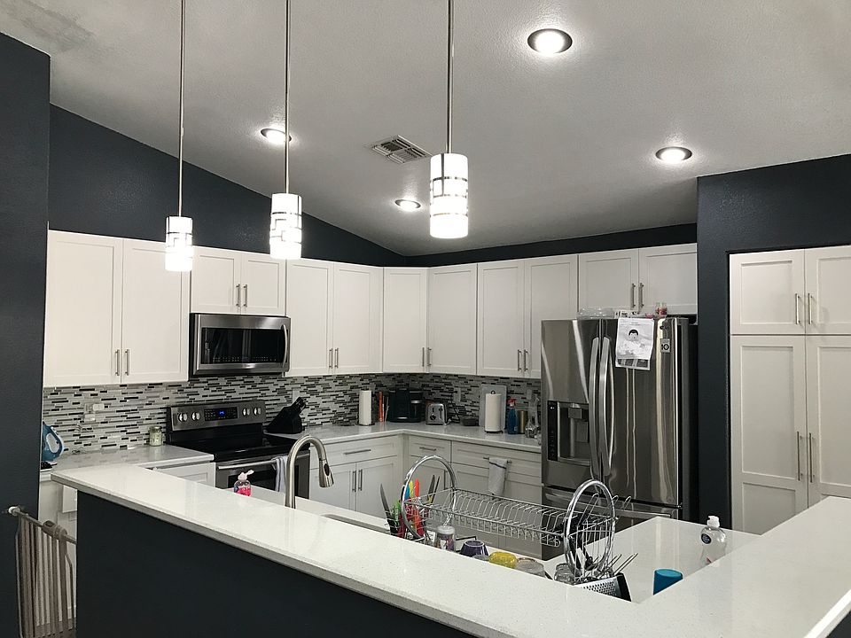 1st image of 344 W Oriole Way