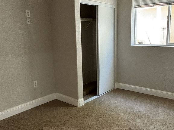 4th image of 25583 Spring Dr #A