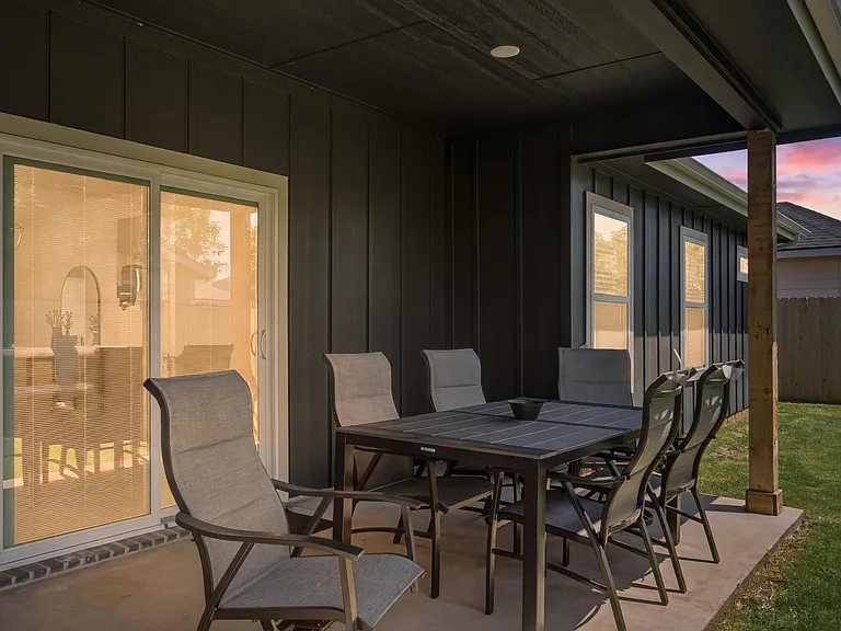 3882 National Dr — Photo 10