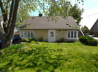 2070 Churchill Ave, Burlington, ON L7R3T7