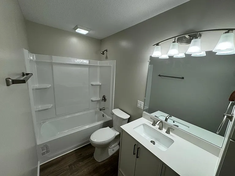 801 Murray St — Photo 11