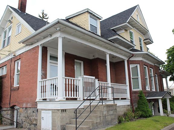 2nd image of 1001 W Augusta Ave