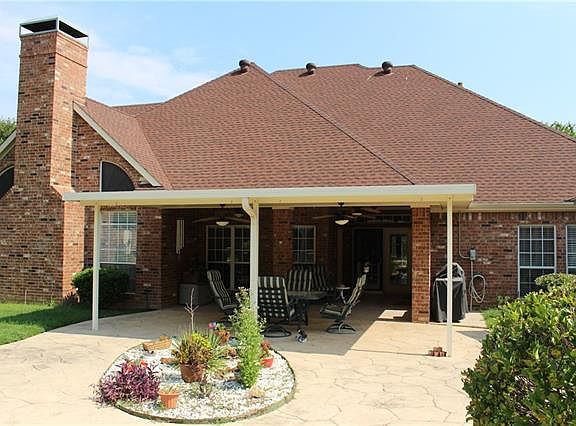 4th image of 335 Thornhill Cir